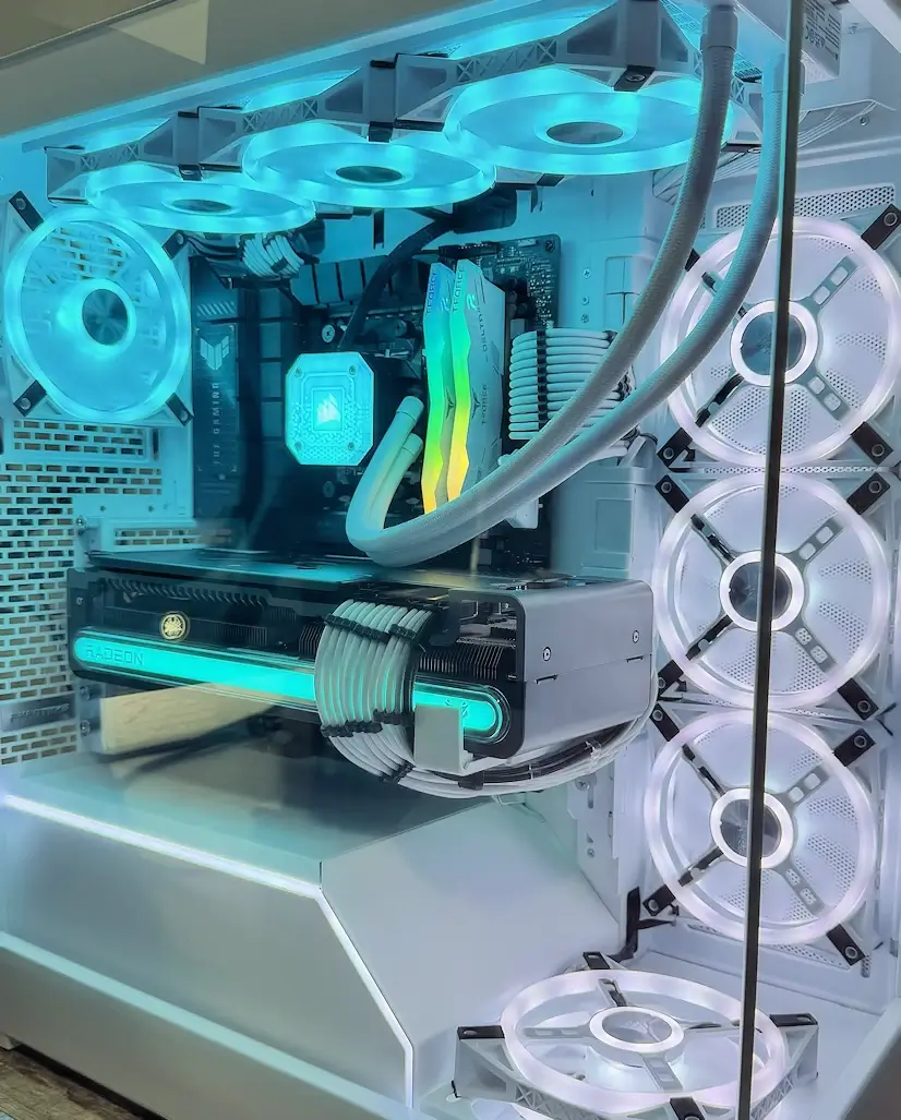 Montaje Gaming PC Phanteks Vallehermoso Montaje Gaming PC Phanteks Vallehermoso
